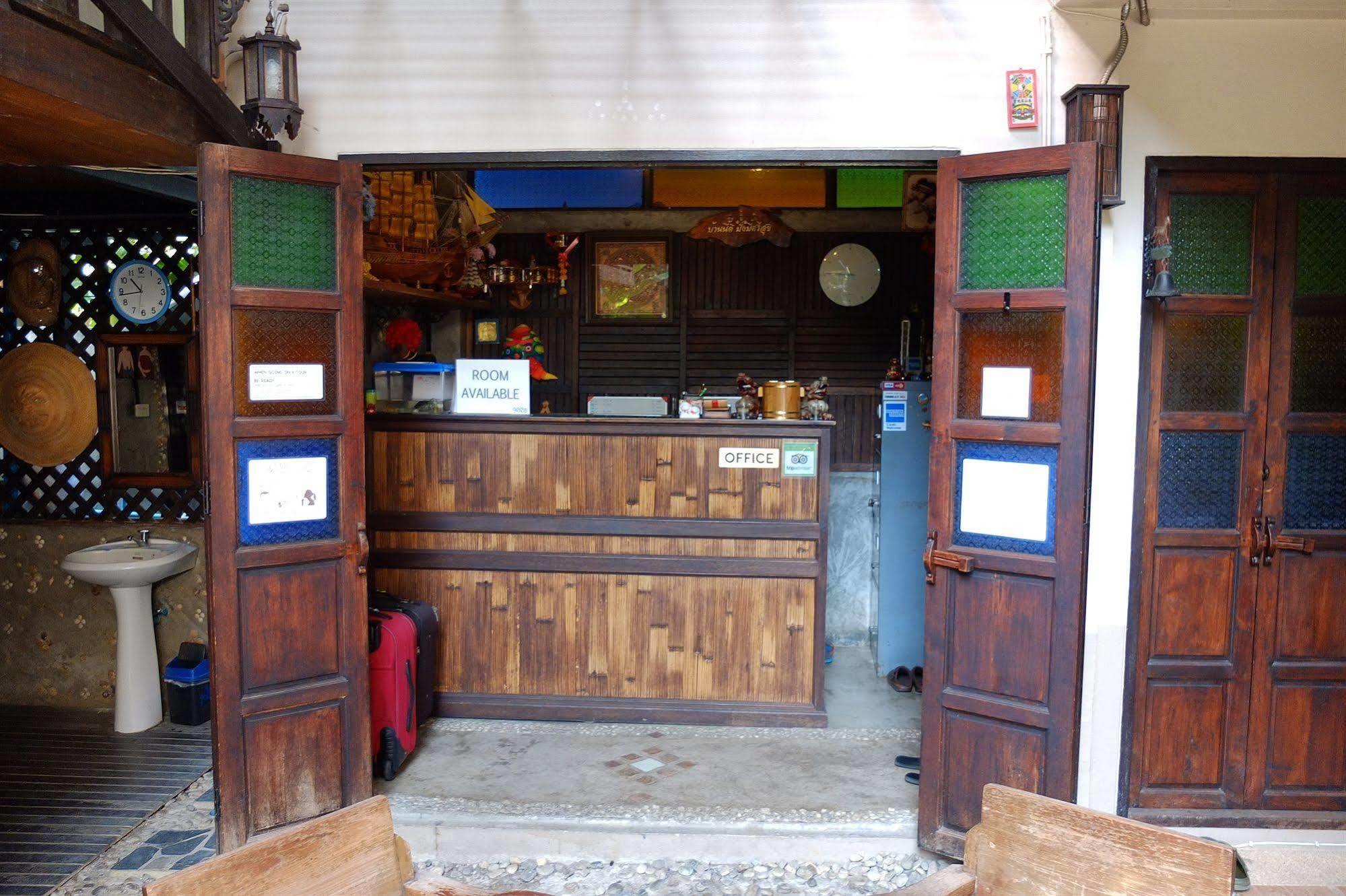Saithong Guesthouse Chiang Mai Exteriör bild