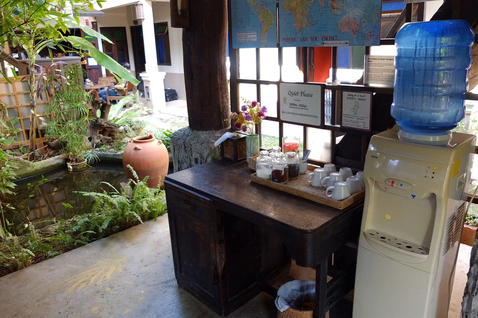 Saithong Guesthouse Chiang Mai Exteriör bild