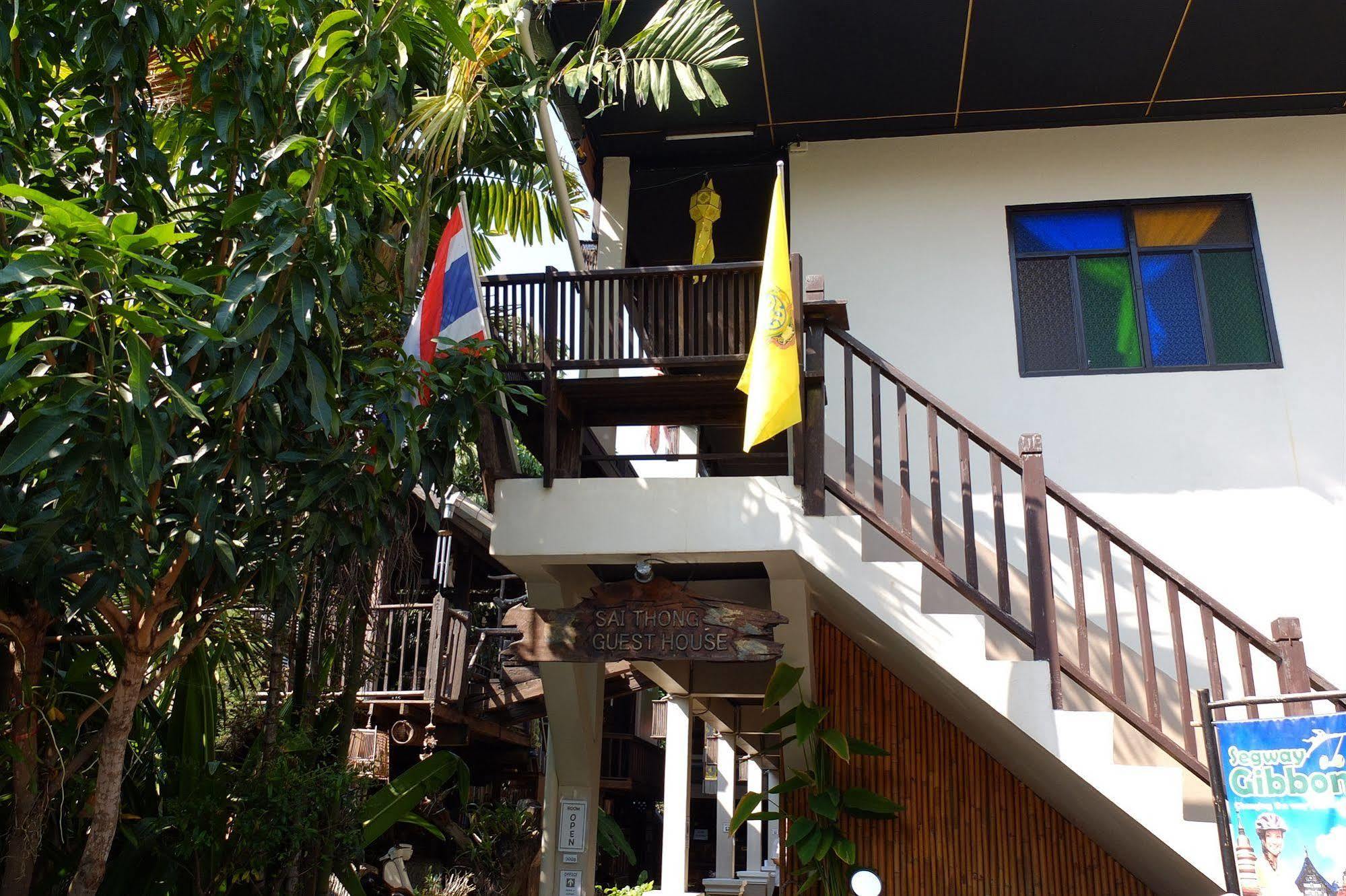 Saithong Guesthouse Chiang Mai Exteriör bild